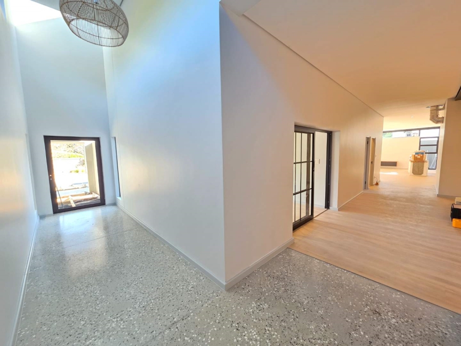 6 Bedroom Property for Sale in Die Boord Western Cape